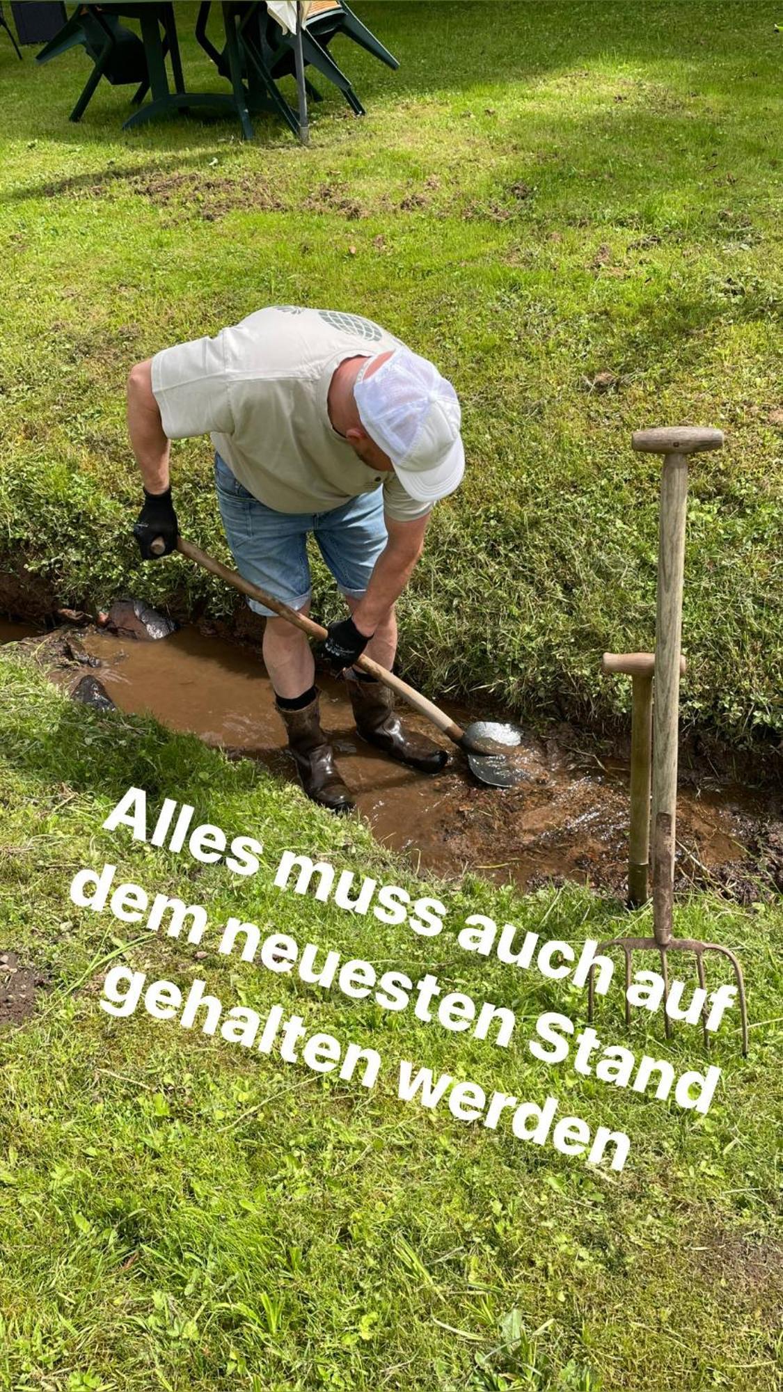 Pension Zur Quelle Deudesfeld エクステリア 写真